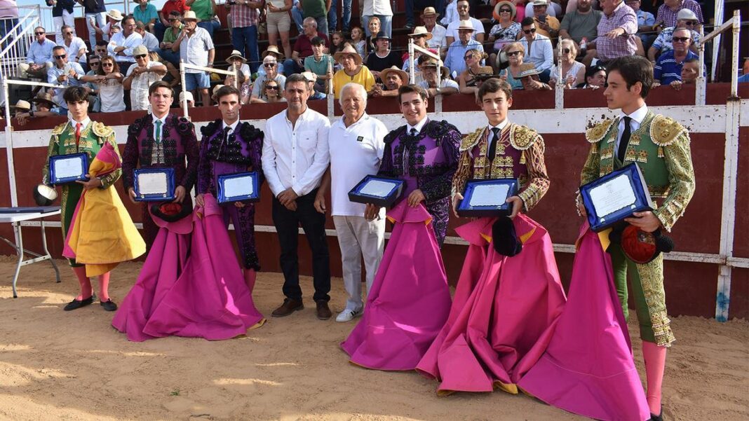 triunfal-novillada-sin-caballos-en-almodovar-del-rio