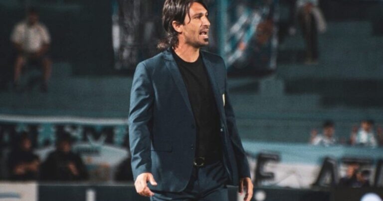 Hugo Colace dejó de ser el entrenador de Atlético Tucumán