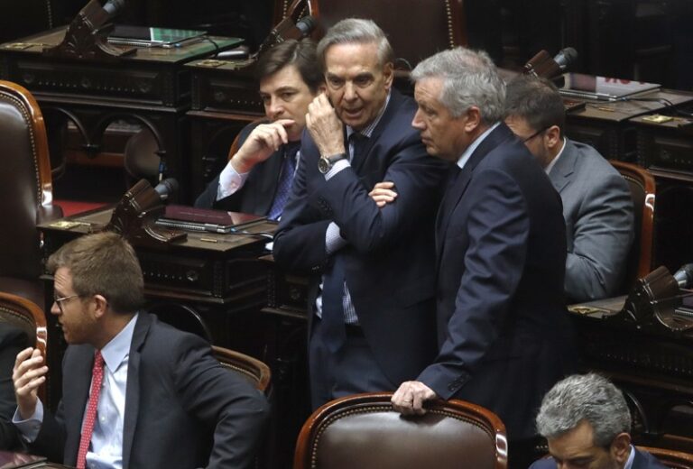 Pichetto y Monzó trabajan un polo de peronismo de centro en provincia