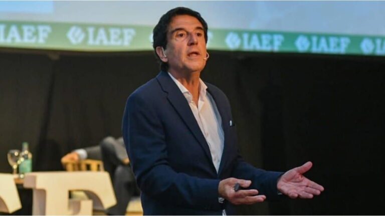 La advertencia de Carlos Melconian sobre las reservas: «Se te va por la alcantarilla»
