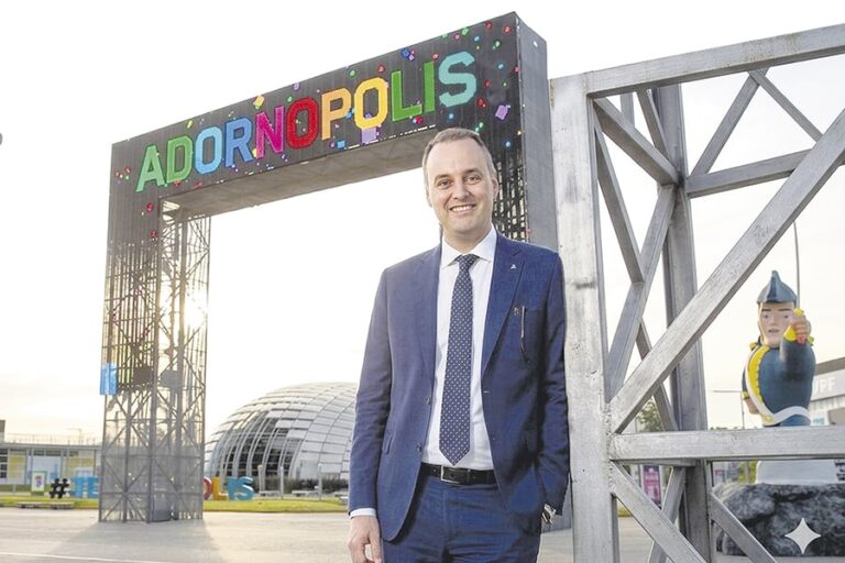 Vista parcial del predio de Tecnópolis en estado de abandono