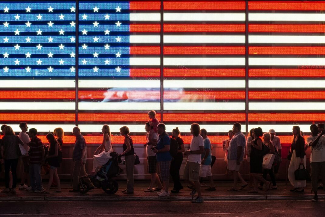 Mapa de Estados Unidos con apellidos latinos destacados