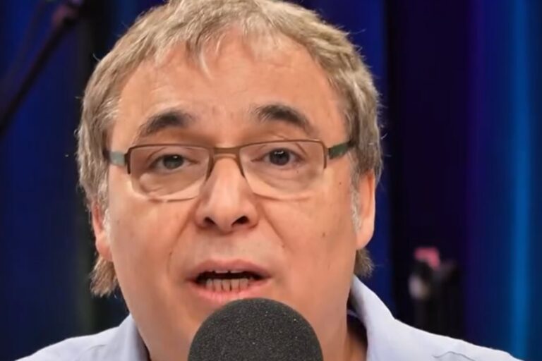 Gabriel Rolón durante su columna en Perros de la Calle