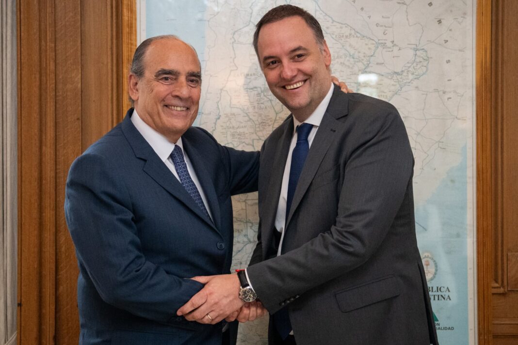 Guillermo Francos en una entrevista televisiva.