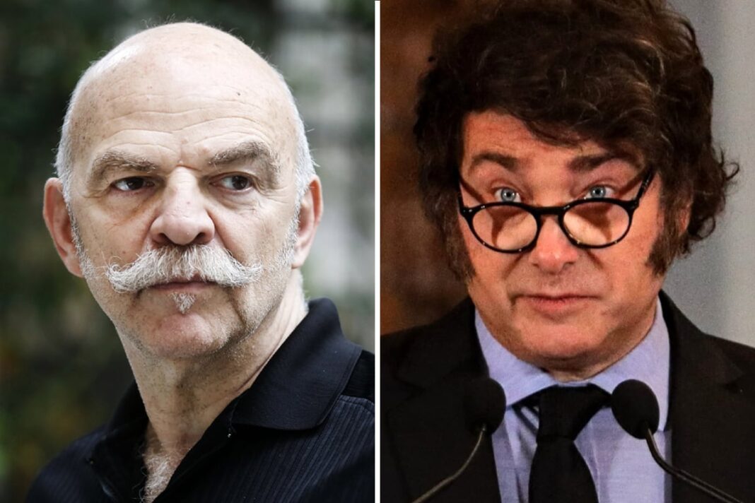 Martín Caparrós en una entrevista, de fondo el logo de la ExpoEFI 2026