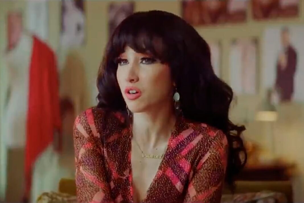 Fotograma del tráiler oficial de la serie biográfica sobre la vida de Moria Casán