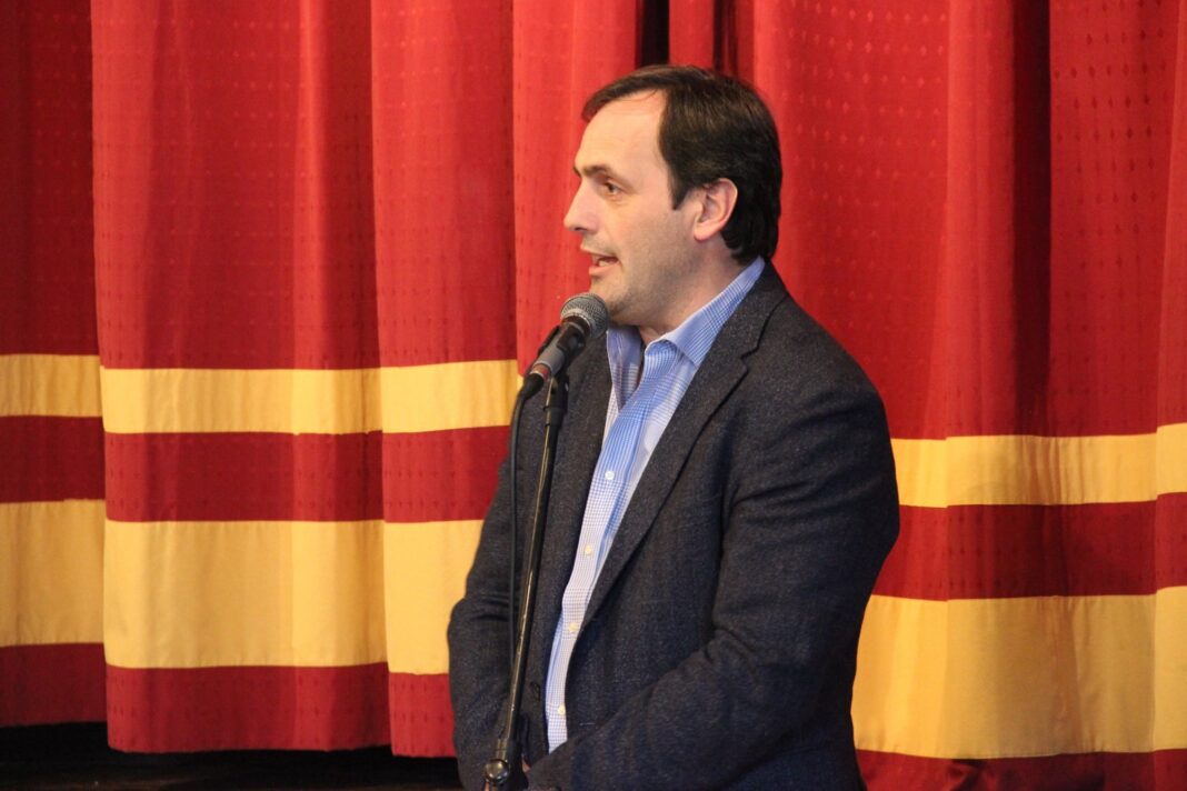 Fachada del Palacio Municipal de Maipú, provincia de Buenos Aires