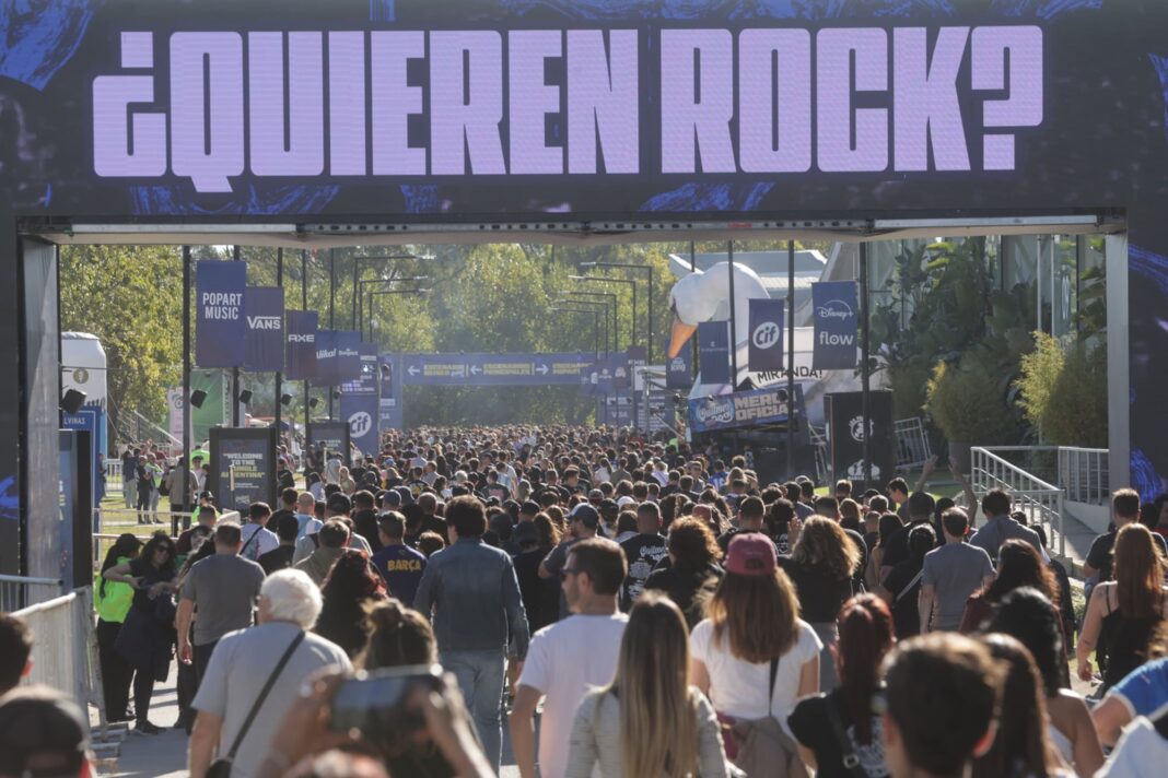 Cartel o escenario del festival Quilmes Rock en una edición anterior.