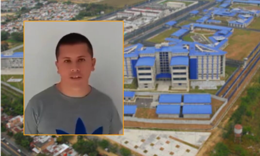 Agentes del Gaula durante el allanamiento en la cárcel Picaleña de Ibagué